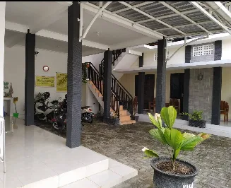 Foto Kinara Kost di Jl. Urip Sumoharjo, Kepatihan, Kec. Tulungagung, Kabupaten Tulungagung, Jawa Timur 66219